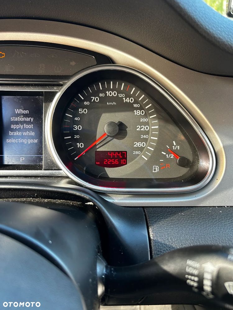 Audi Q7 3.0 TDI DPF clean diesel Quattro Tiptronic - 13