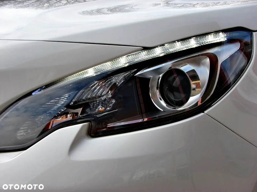 Peugeot 2008 1.2 Pure Tech Style EU6 - 9