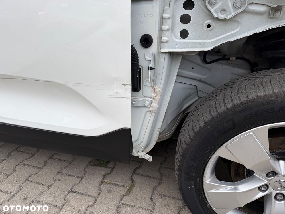 Volvo XC 40 - 32