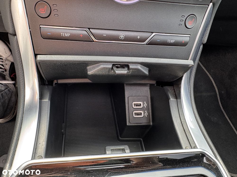 Ford Edge - 17