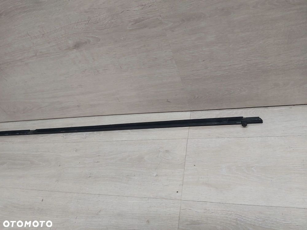 TOYOTA GT86 listwa zgarniająca szyby drzwi prawa Subaru BRZ Scion - 5