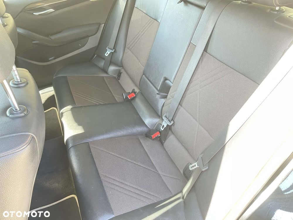 BMW X1 sDrive18d xLine - 6