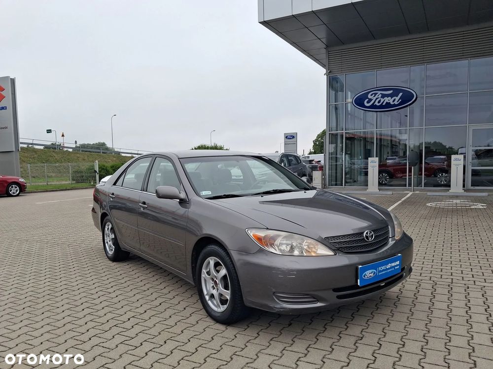 Toyota Camry 2.4 XLE - 10