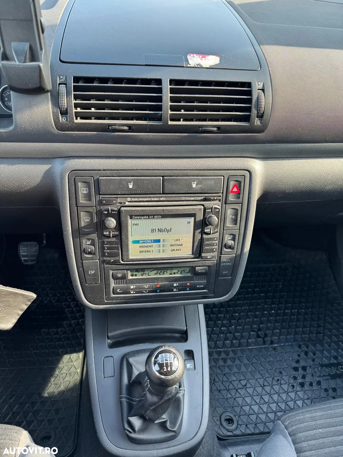 Volkswagen Sharan 2.0 TDI DPF BlueMotion United - 18