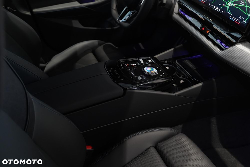 BMW Seria 5 520d xDrive mHEV M Sport - 18