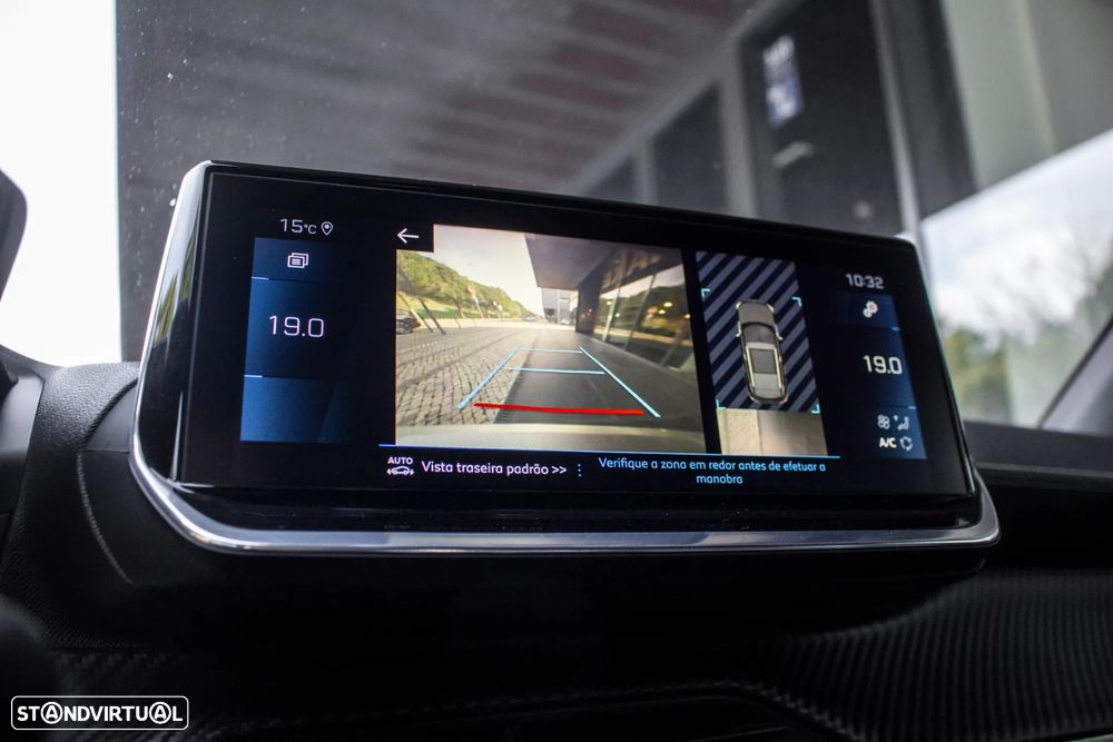 Peugeot 2008 1.5 BlueHDi GT EAT8 - 39