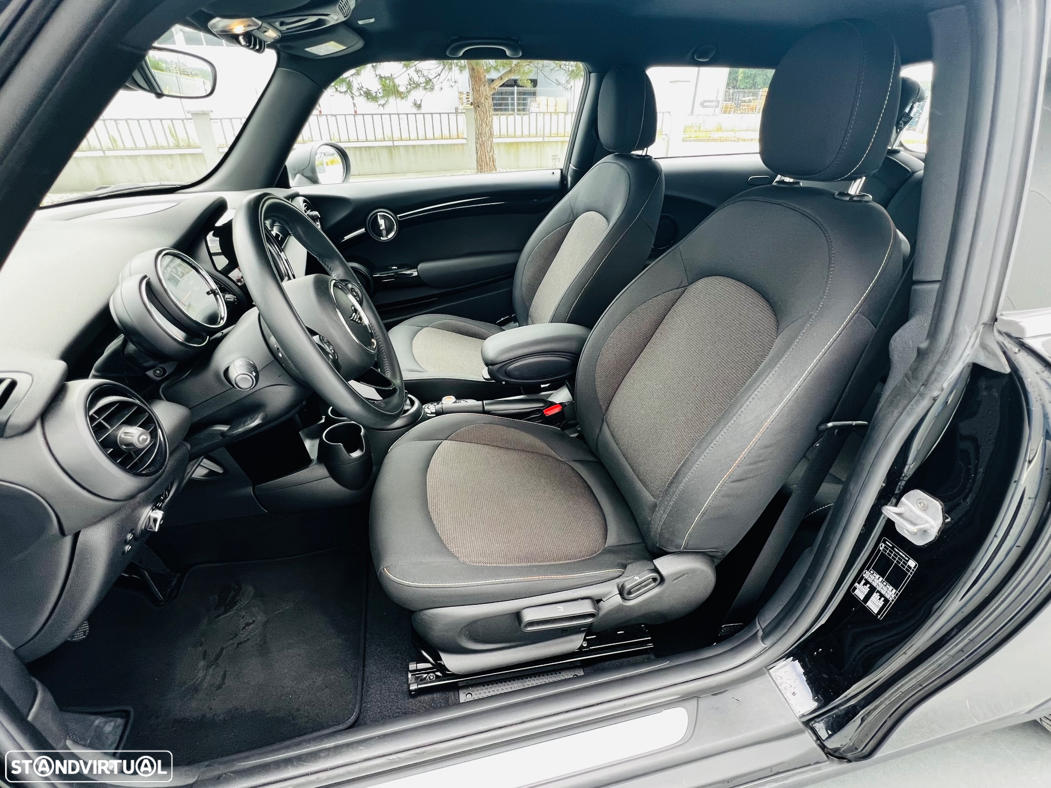 MINI 3 Portas One Sport Edition - 9