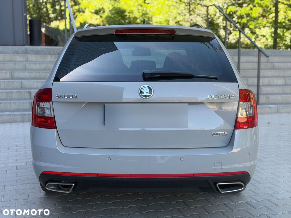 Skoda Octavia 2.0 TDI RS Challenge DSG - 11