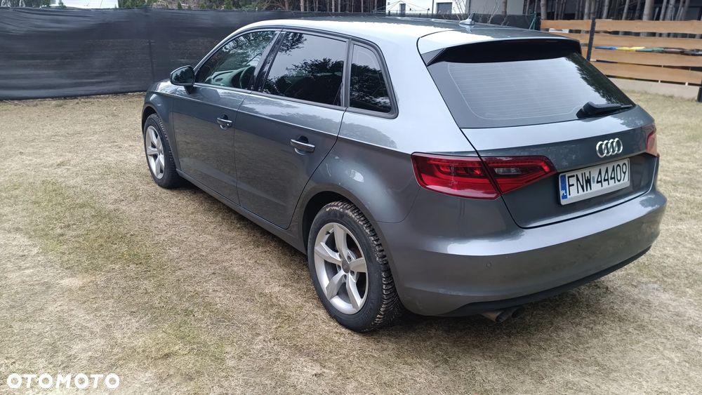 Audi A3 Sportback - 3