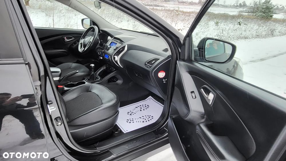 Hyundai ix35 2.0 4WD Premium - 24