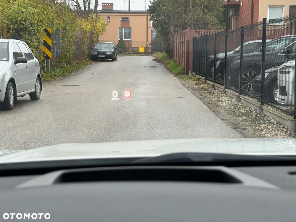 Volvo V90 Cross Country D5 AWD Pro - 27