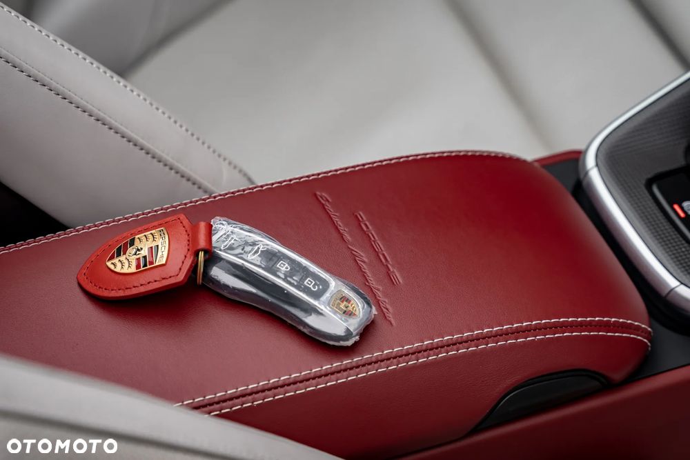 Porsche 911 Turbo S - 39