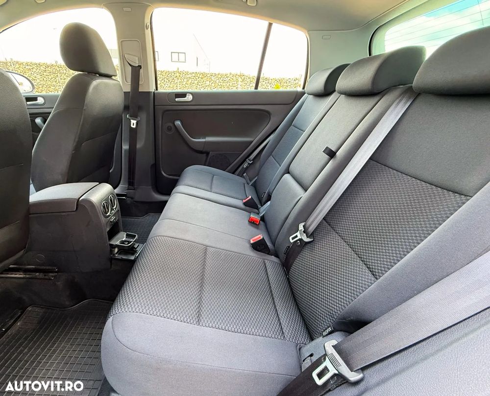 Volkswagen Golf Plus - 20