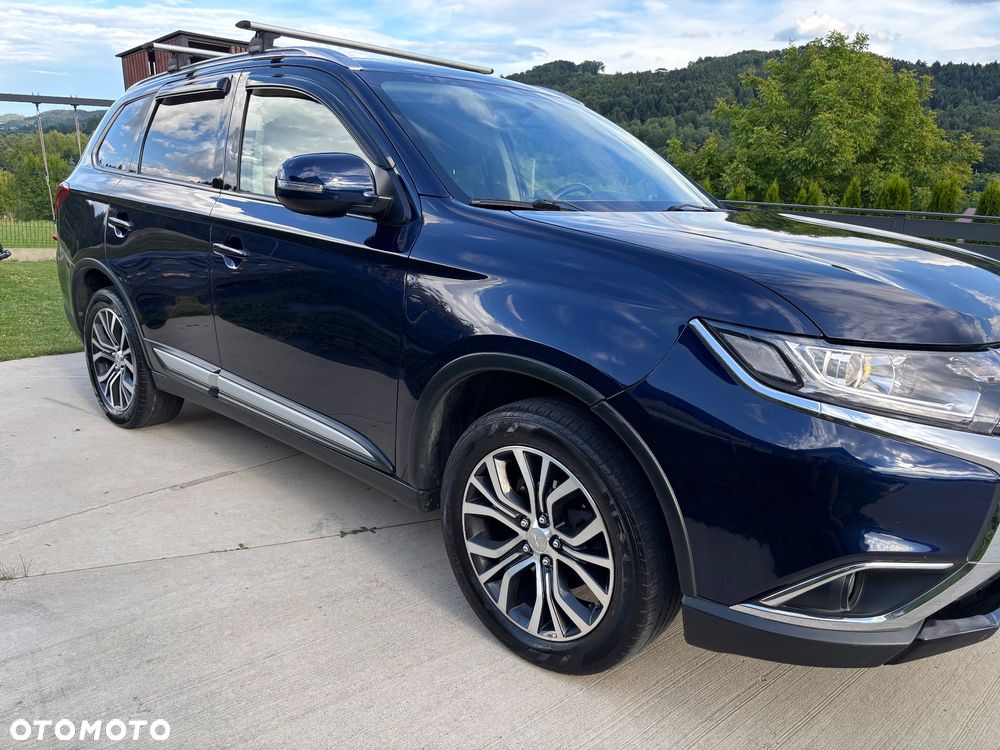 Mitsubishi Outlander - 8