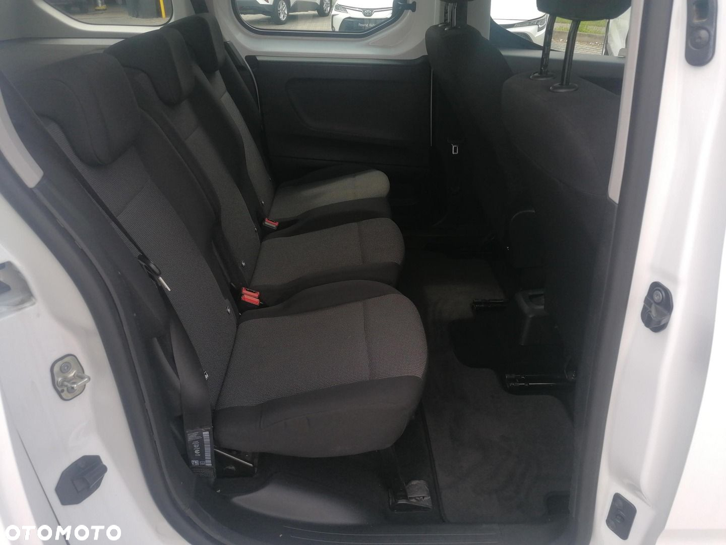 Toyota Proace City Verso 1.5 D-4D Combi - 10