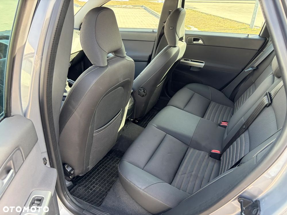 Volvo V50 1.8 - 9