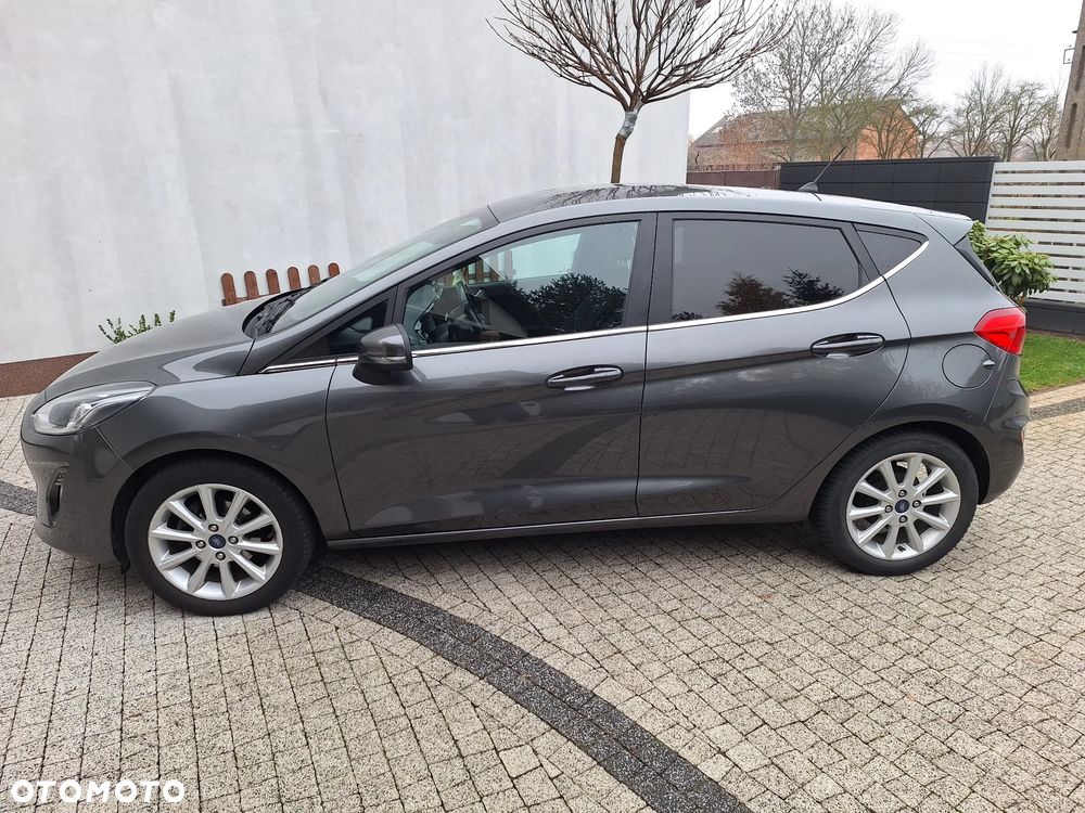 Ford Fiesta 1.5 TDCi TITANIUM - 4
