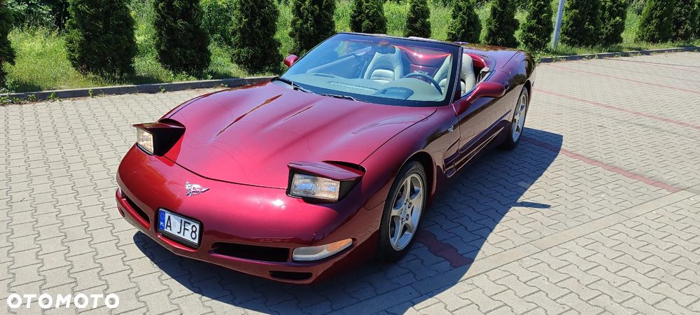Chevrolet Corvette - 2