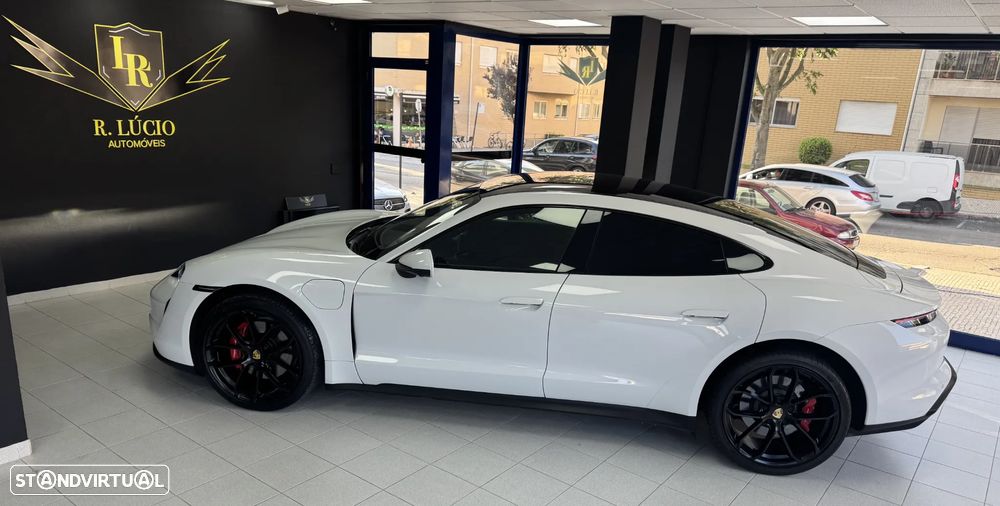 Porsche Taycan Bateria Performance Plus - 15