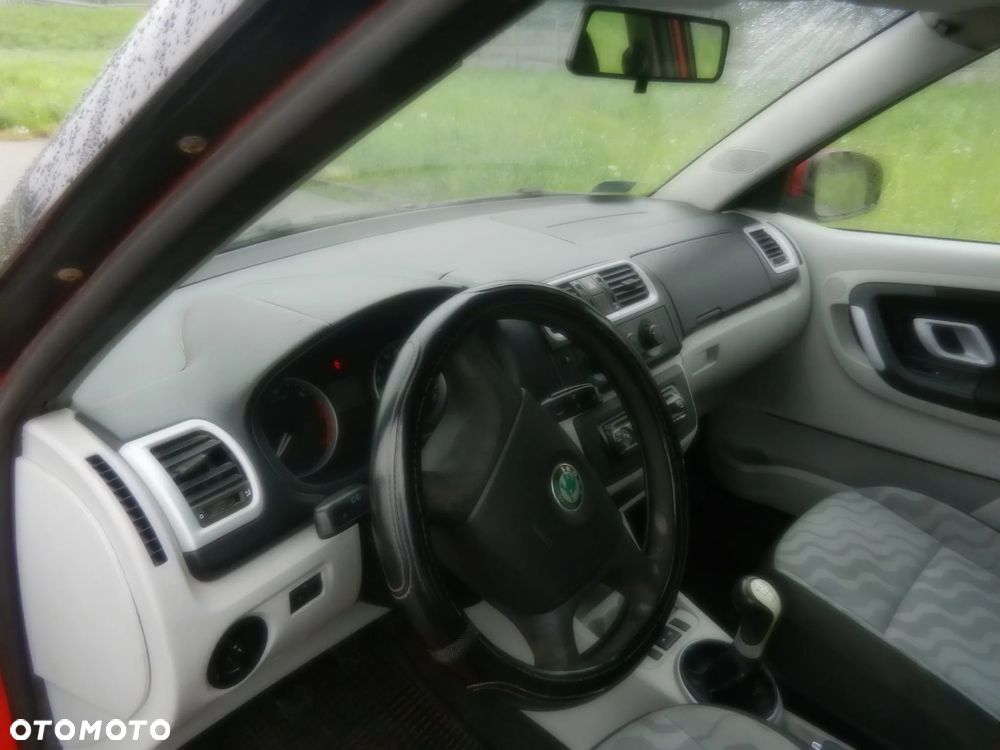 Skoda Fabia - 4