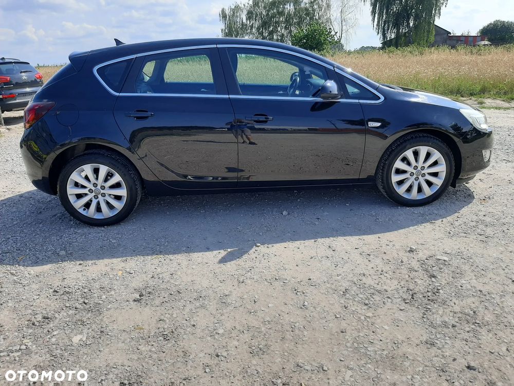 Opel Astra 1.4 T Cosmo - 2