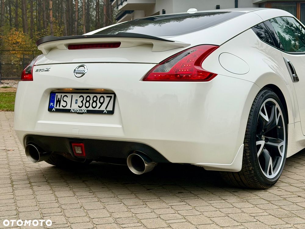 Nissan 370 Z Black Edition - 7