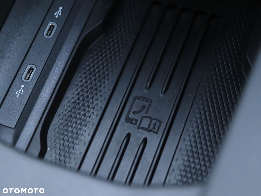 Volkswagen Passat - 16