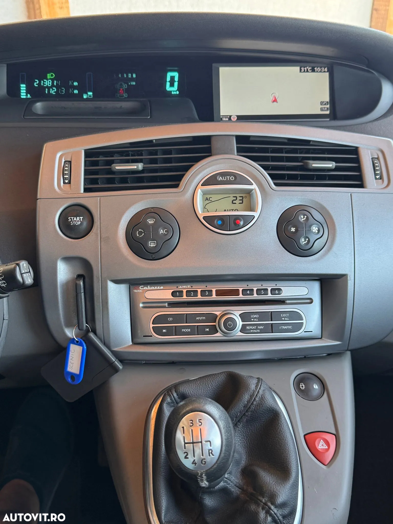 Renault Grand Scenic - 13