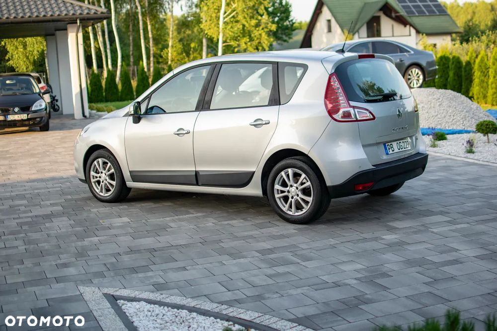 Renault Scenic - 21