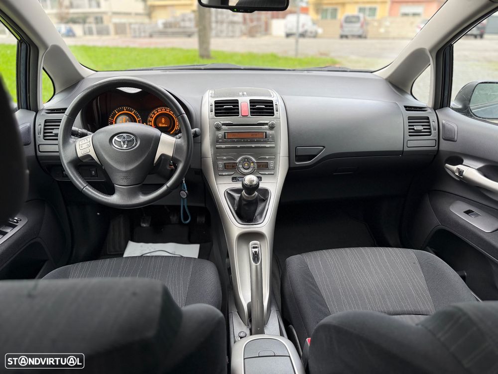 Toyota Auris 1.4 D-4D AC - 13