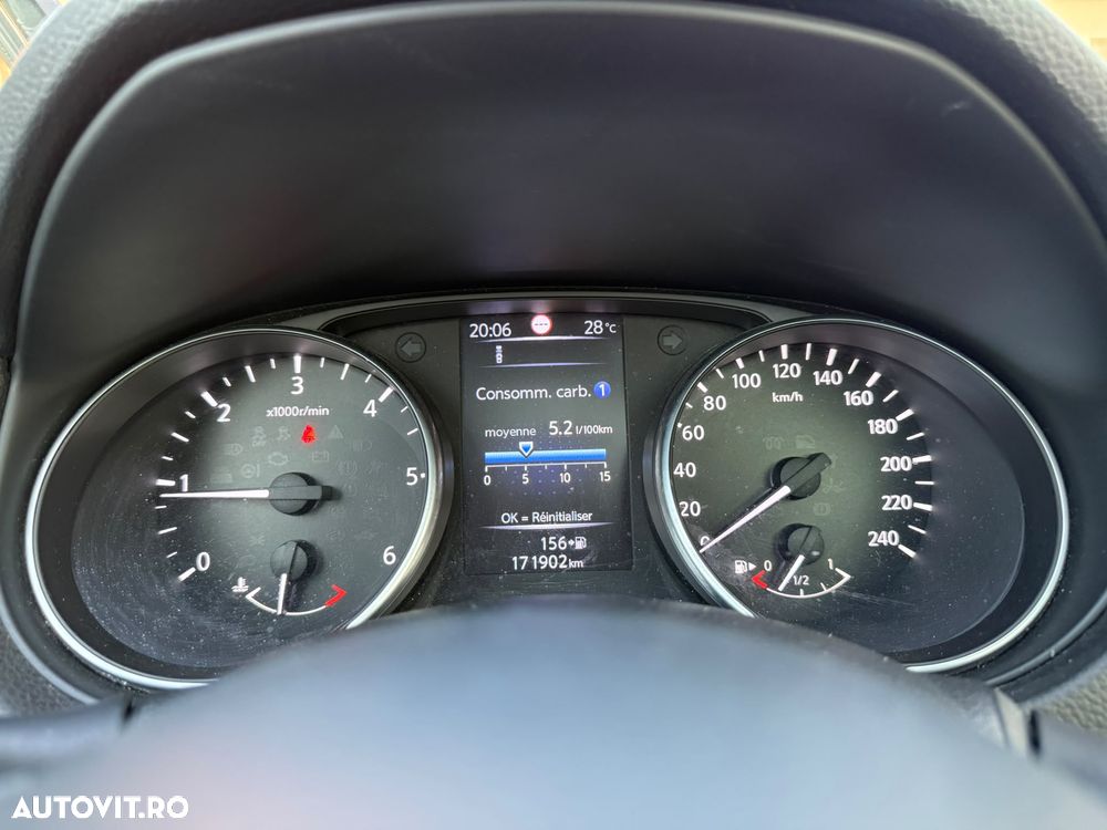 Nissan Qashqai 1.5 DCI Start/Stop N-Connecta - 16