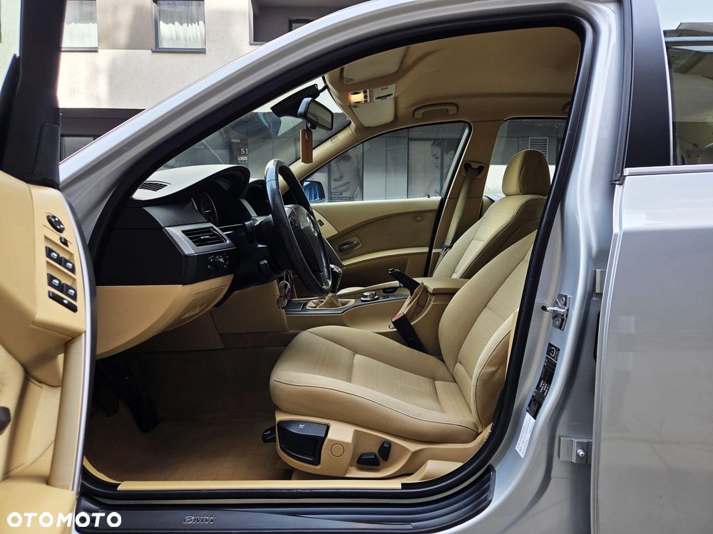 BMW Seria 5 - 36