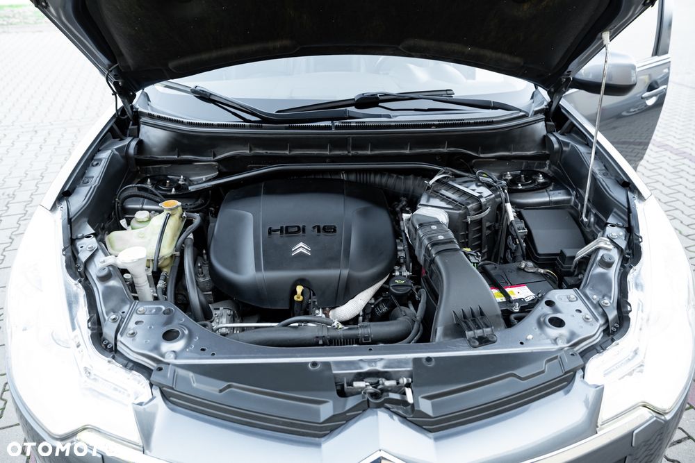 Citroën C-Crosser 2.2 HDi Exclusive - 35