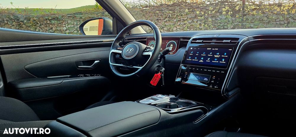 Hyundai Tucson 1.6 T-GDi HEV 2WD Select - 12