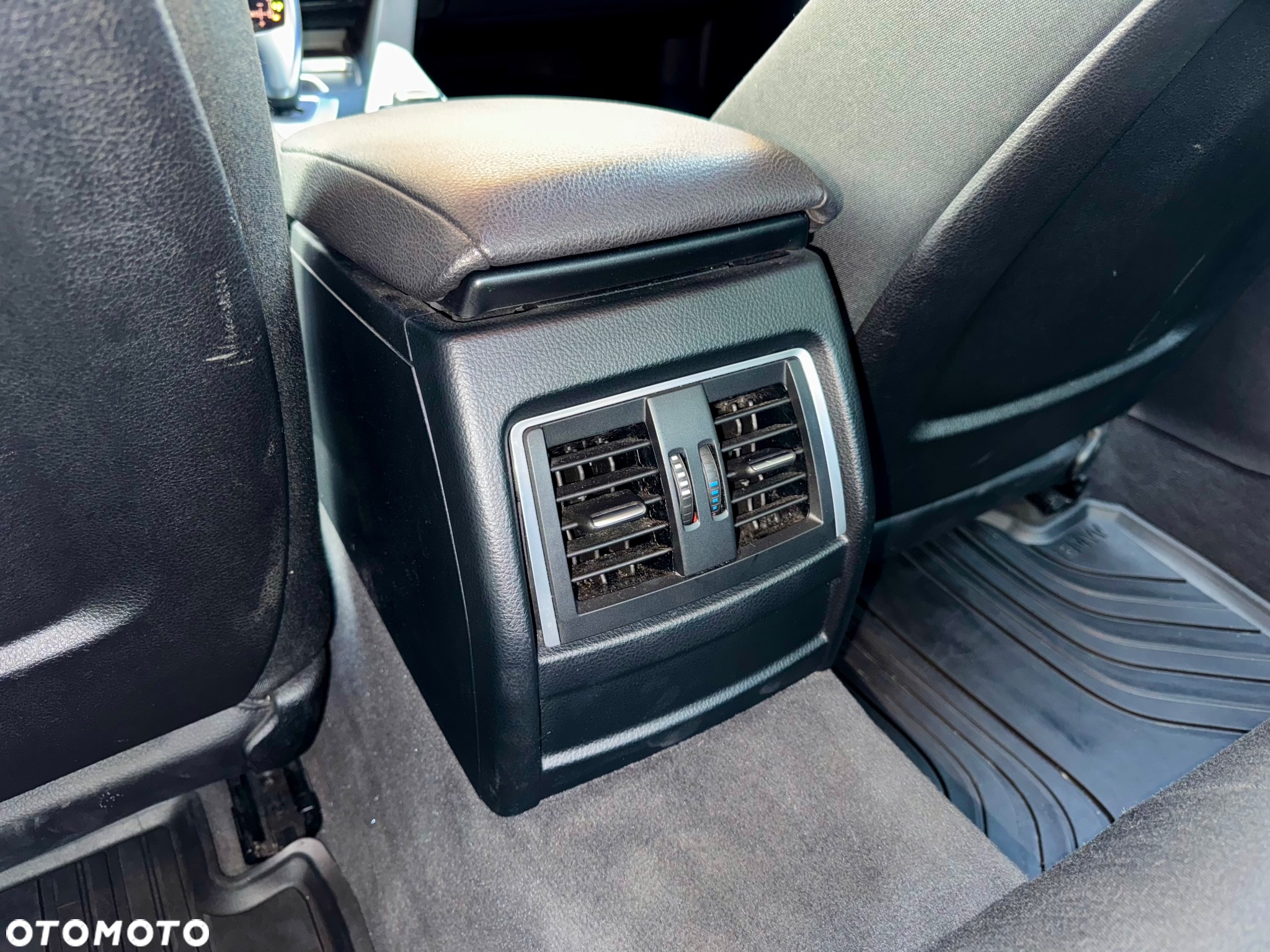 BMW Seria 3 318i Advantage - 8