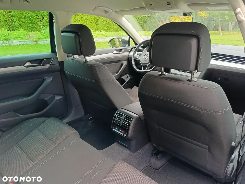 Volkswagen Passat 2.0 TDI BMT Comfortline - 22