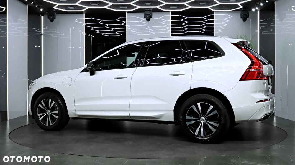 Volvo XC 60 T8 Twin Engine AWD Geartronic Momentum - 6