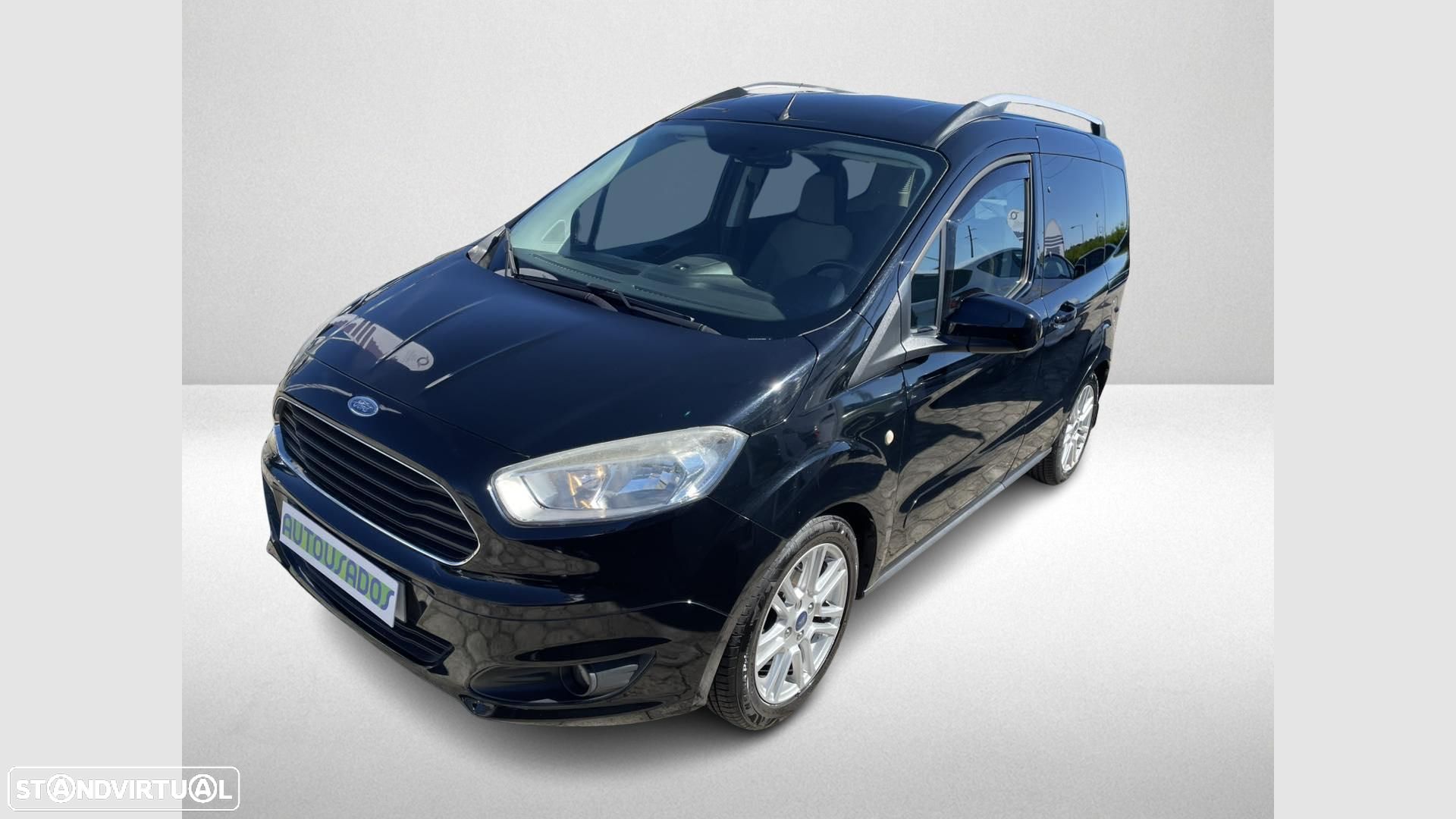 Ford Tourneo Courier 1.0 EcoBoost Titanium - 1