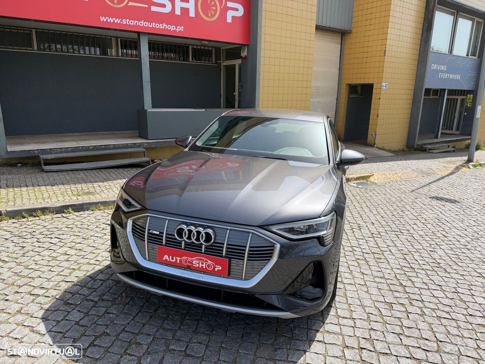 Audi e-tron 55 quattro S line - 11