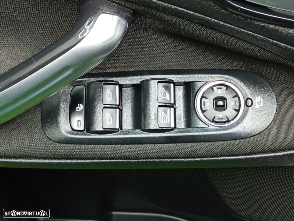 Ford S-Max 1.6 TDCi Trend Busine.7L - 18