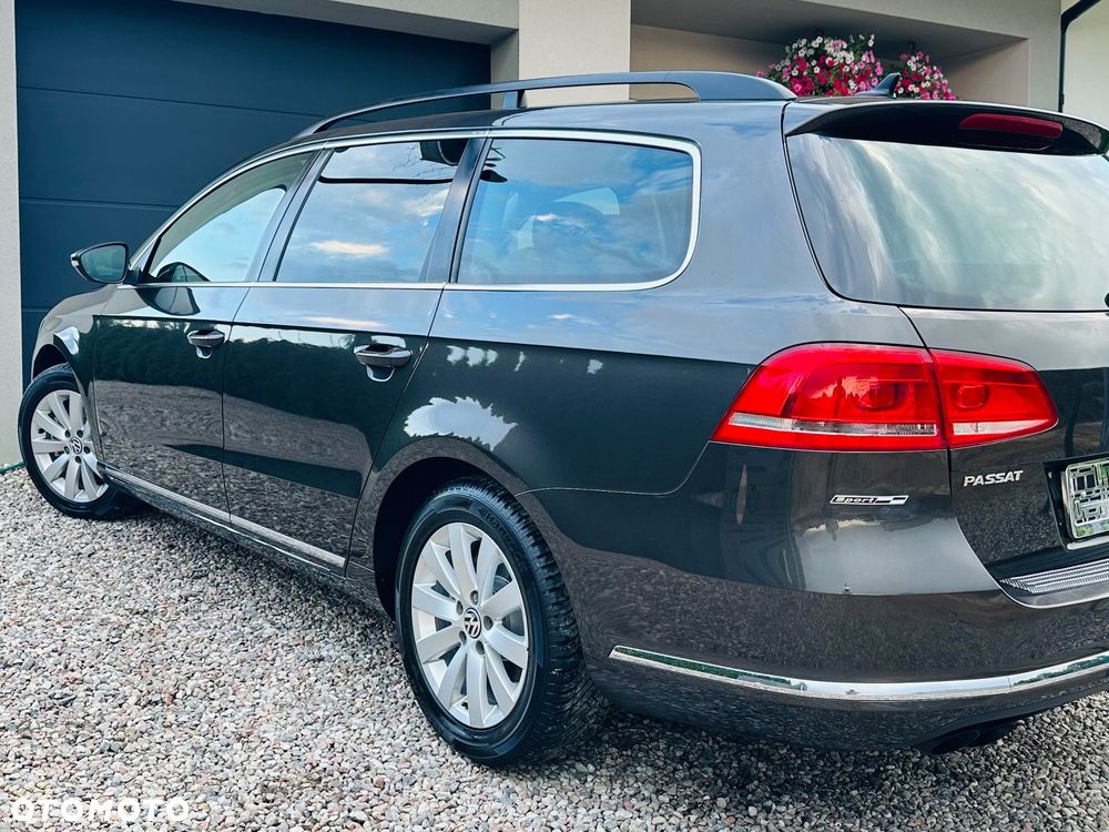 Volkswagen Passat 2.0 TDI DSG Highline - 23