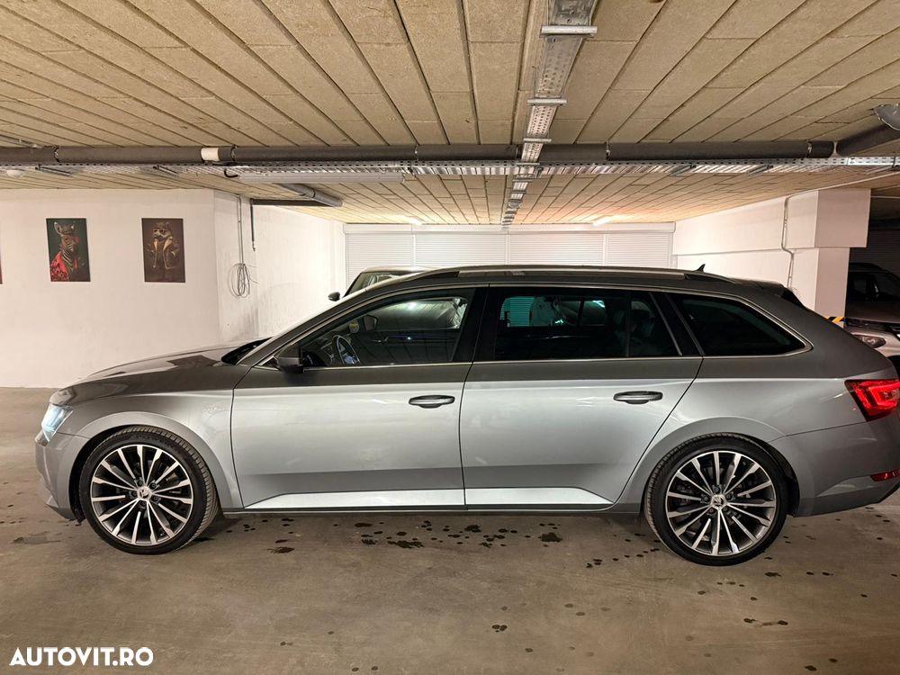 Skoda Superb Combi 2.0 TDI DSG 4X4 Laurin & Klement - 4