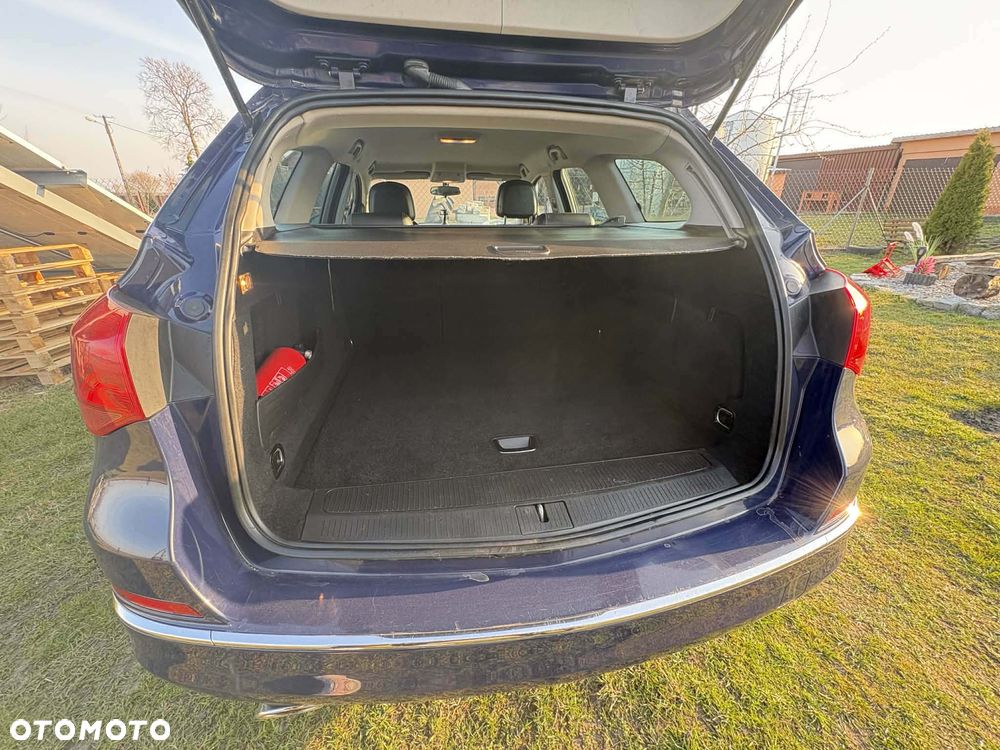 Opel Astra ver-2-0-cdti-sport - 12