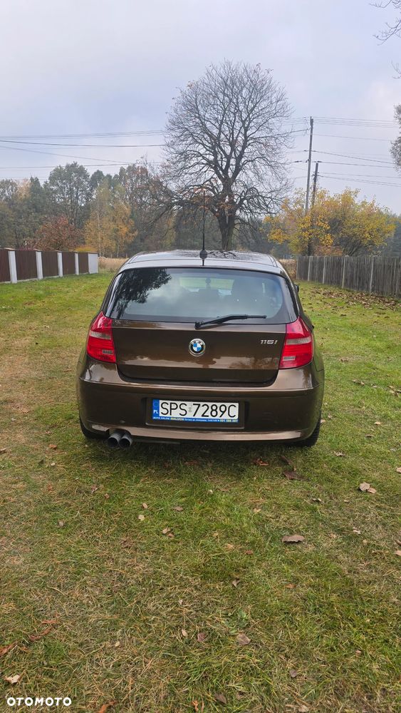 BMW Seria 1 116i - 6