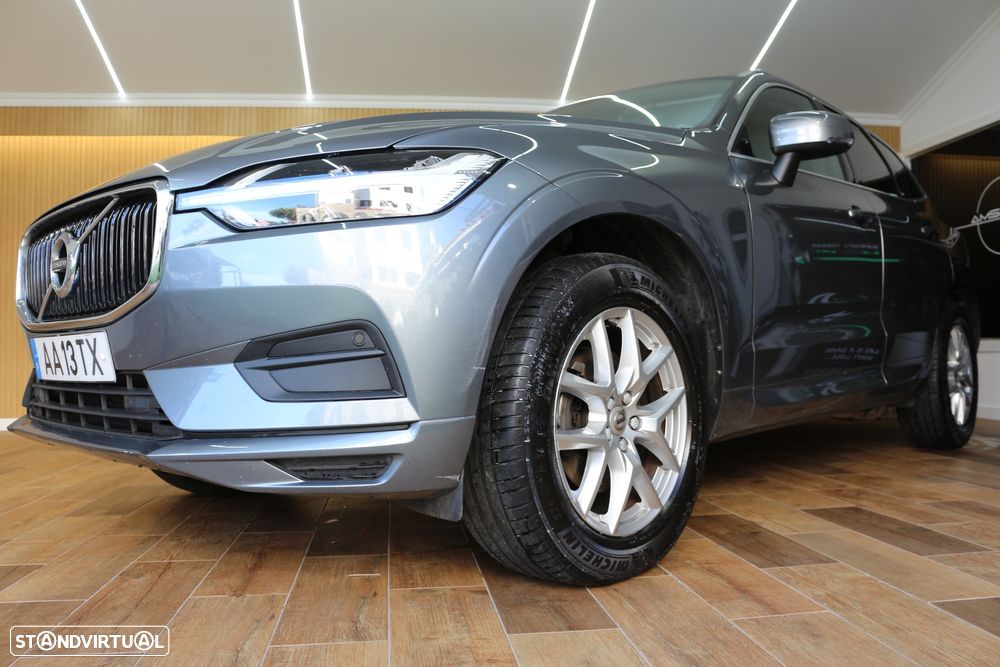 Volvo XC 40 2.0 D3 Momentum Plus - 4