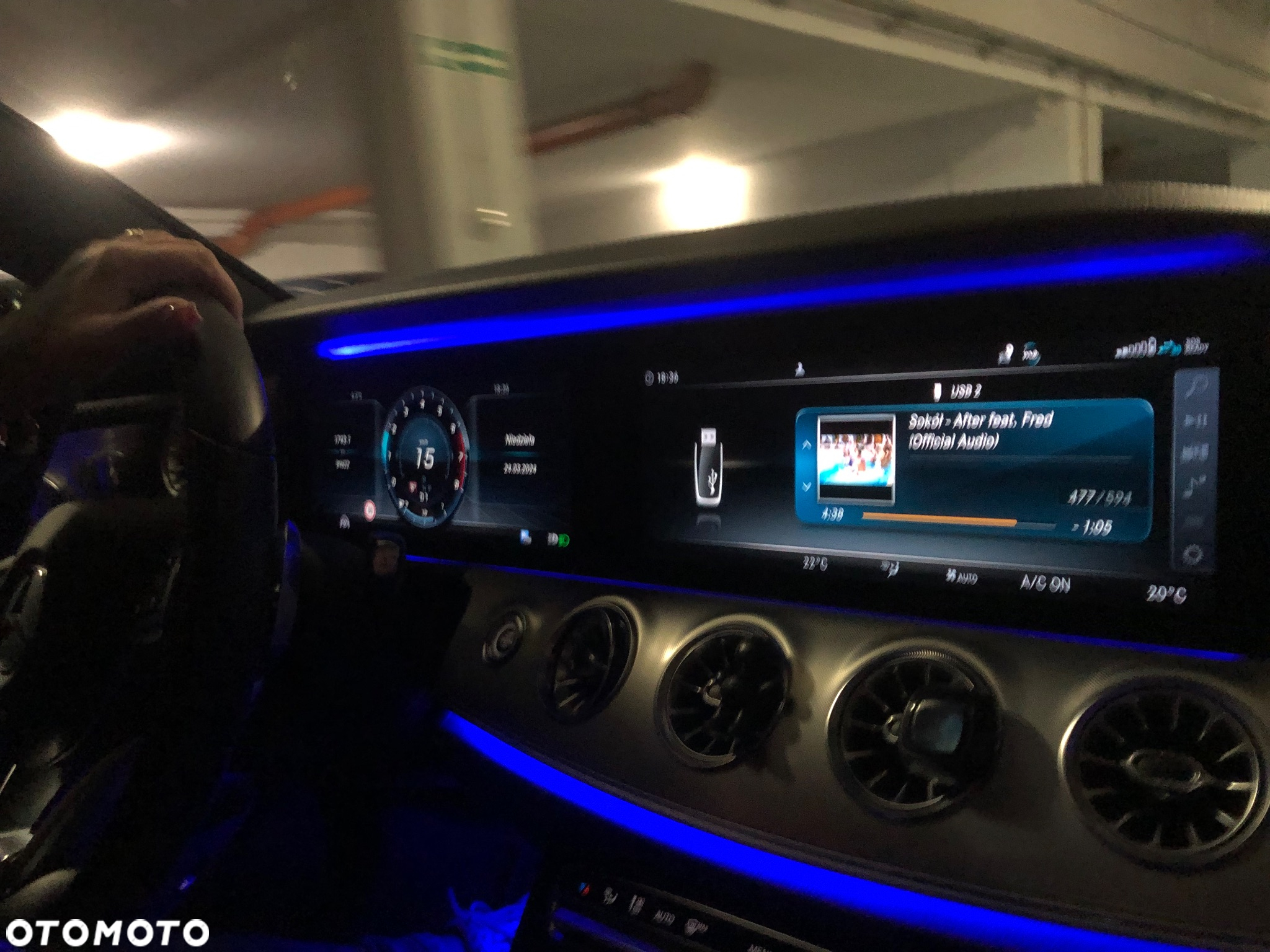 Mercedes-Benz Klasa E 200 Coupe 9G-TRONIC - 36