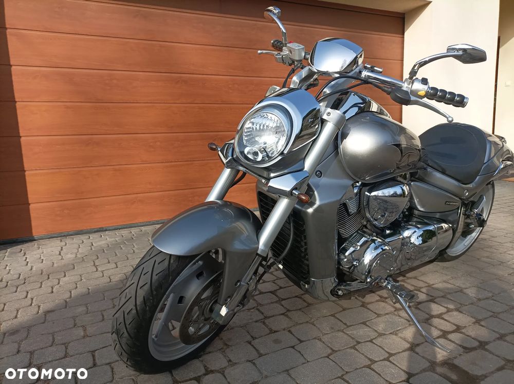 Suzuki Boulevard - 2