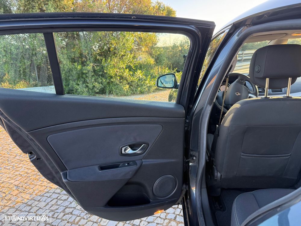 Renault Mégane - 33