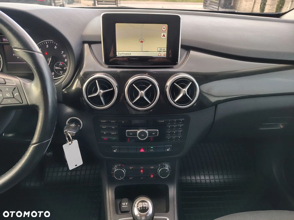 Mercedes-Benz Klasa B 180 BlueEFFICIENCY Edition Style - 17