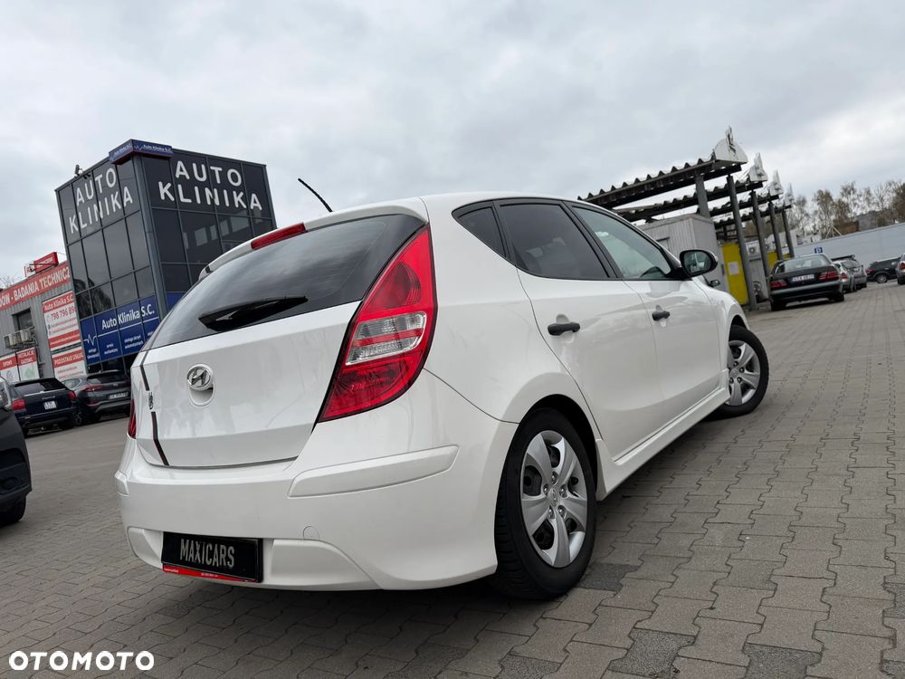 Hyundai i30 1.4 Comfort - 11